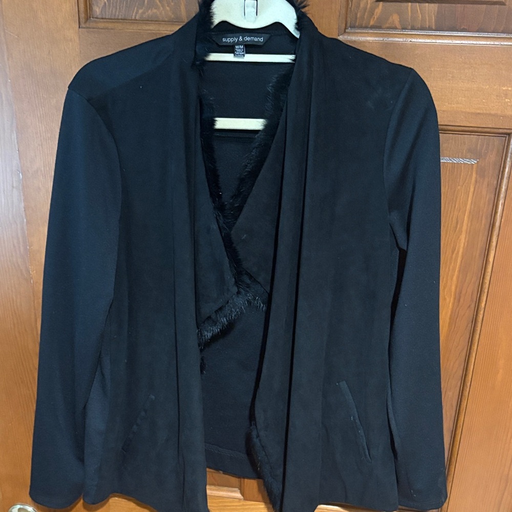 Black faux fur lined top jacket size M